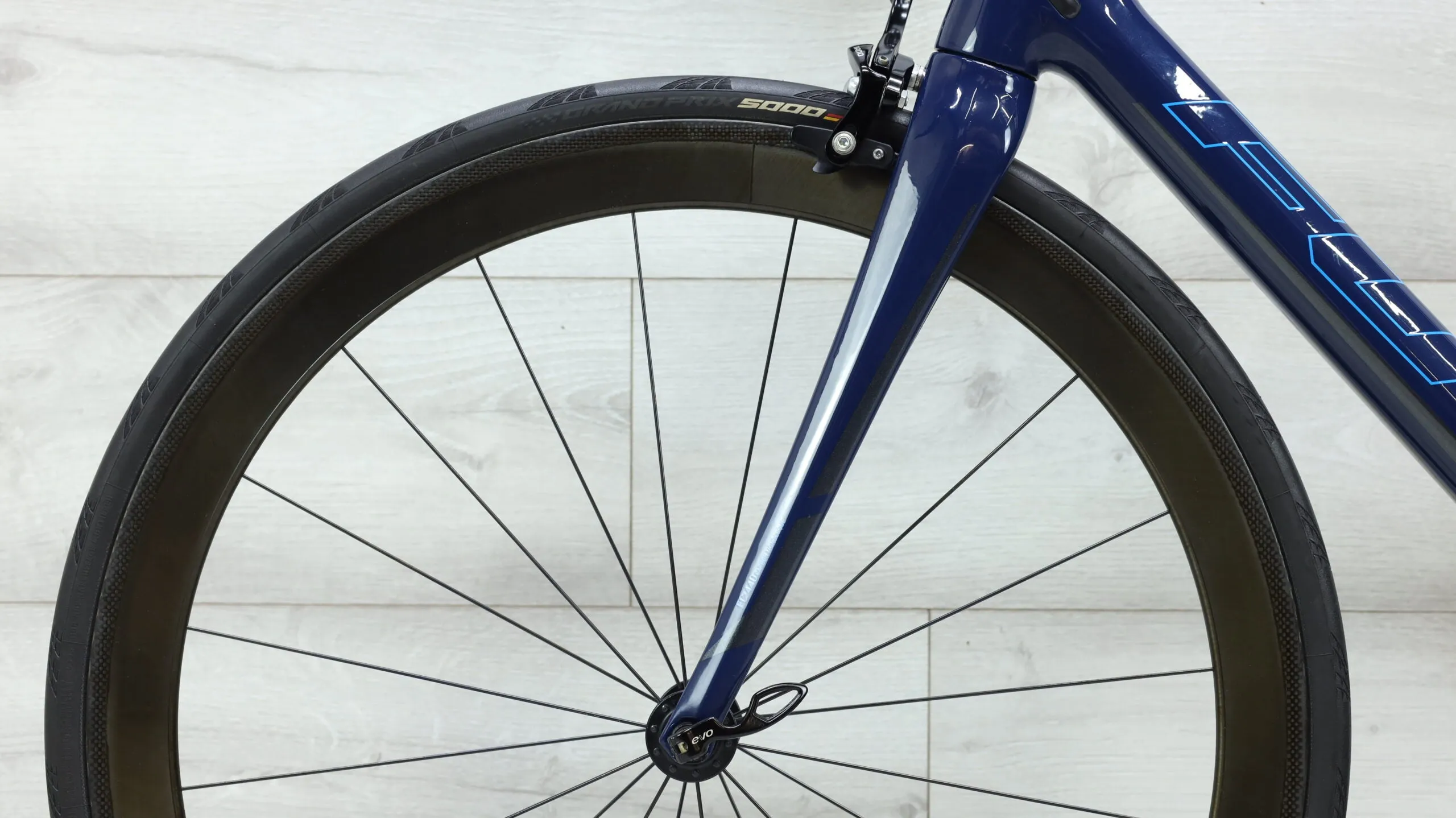 2016 Fuji SL 2.5  Road Bike - 58cm