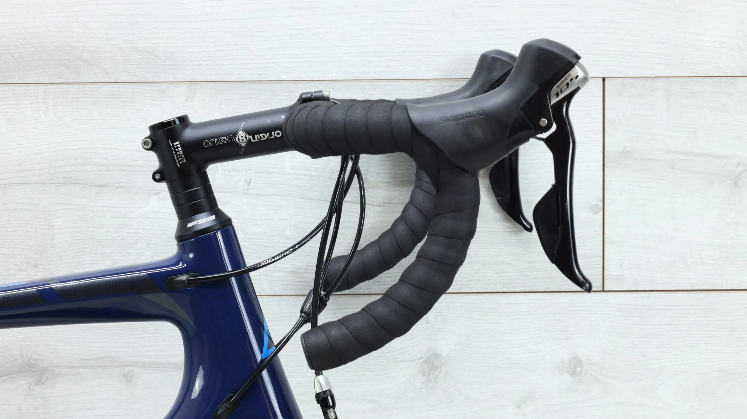 2016 Fuji SL 2.5  Road Bike - 58cm