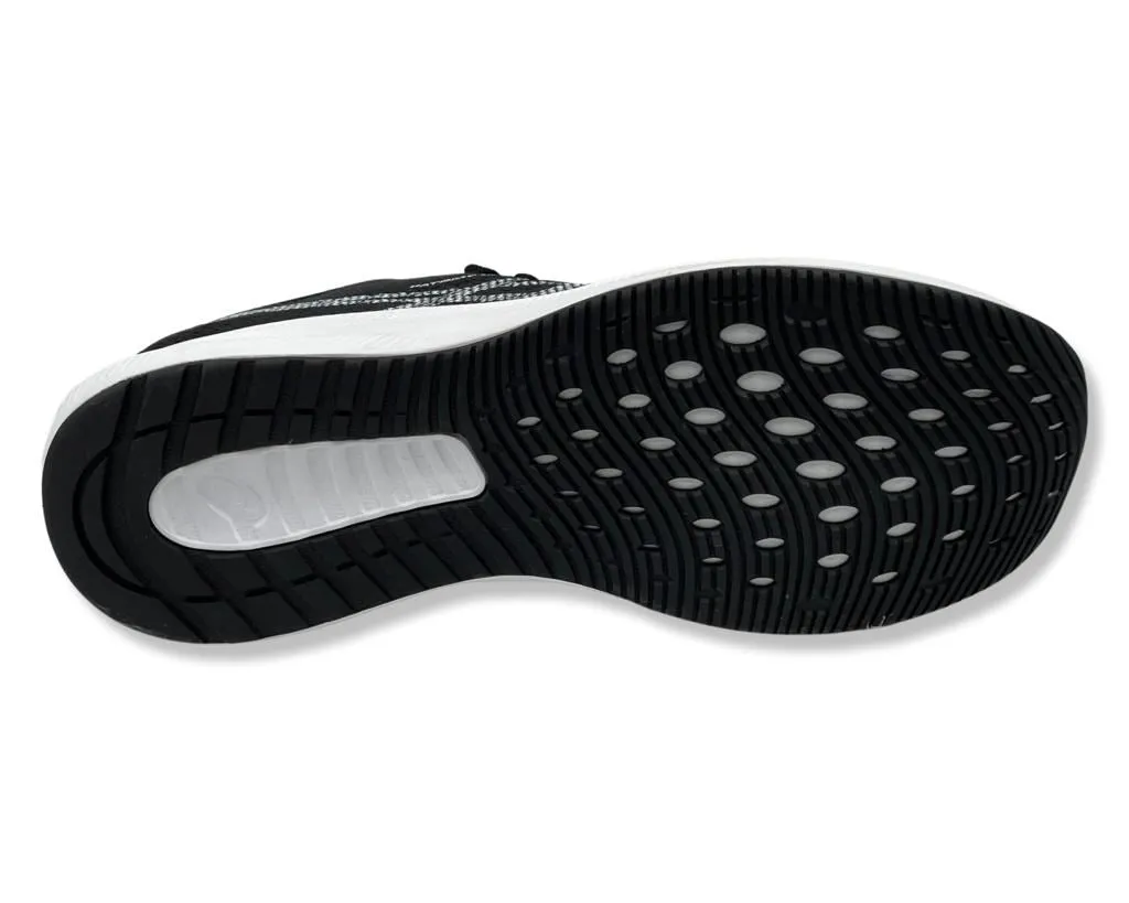ASICS Patriot 13  Runinng Sneakers in Black & White